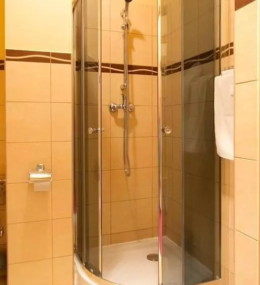 ホテル Dom Sportowca Błonie   Mosir