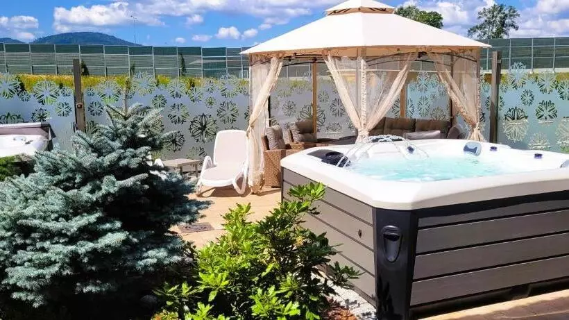 ホテル Dworek Góralski