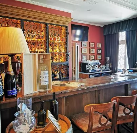 Hotelli Dwór Sieraków