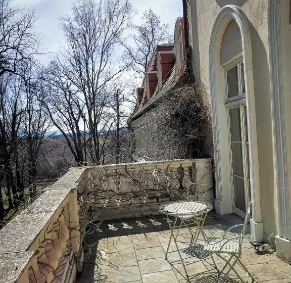 Hotelli Dwór Sieraków