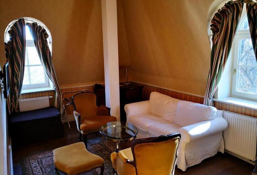 Hotel Dwór Sieraków