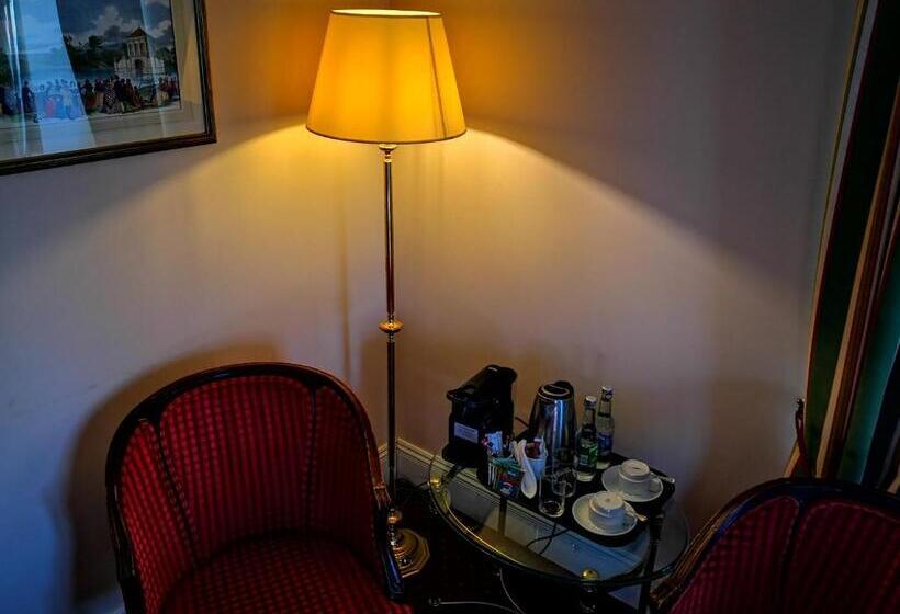 Hotel Dwór Sieraków