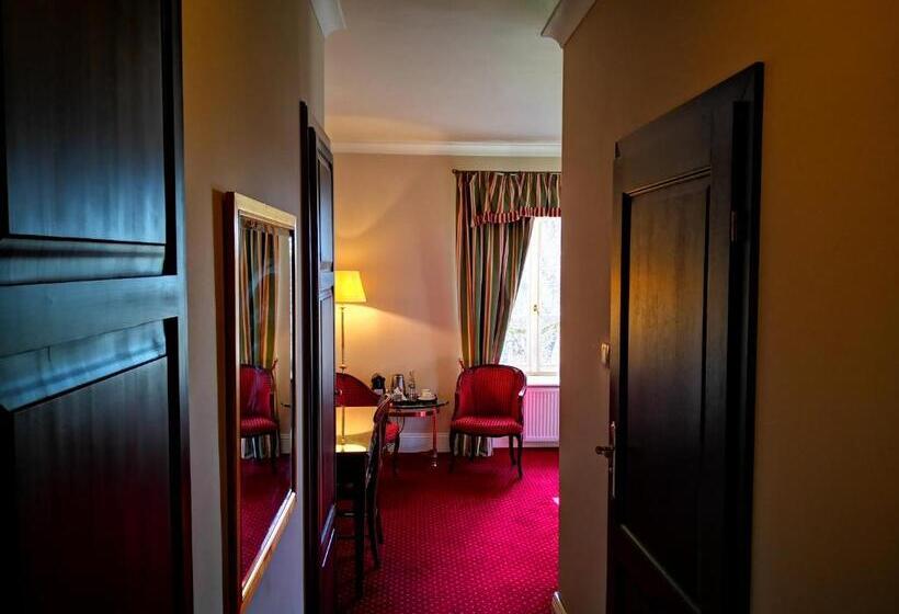 Hotel Dwór Sieraków