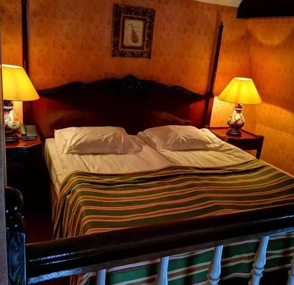 Hotelli Dwór Sieraków