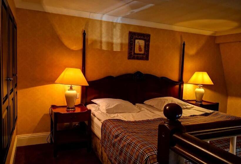 Hotel Dwór Sieraków