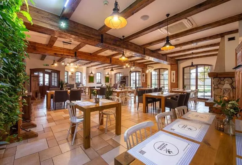 Hotelli Kuźnia Smaków