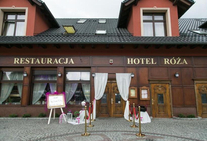 فندق Róża