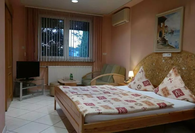 ホテル Villamirage