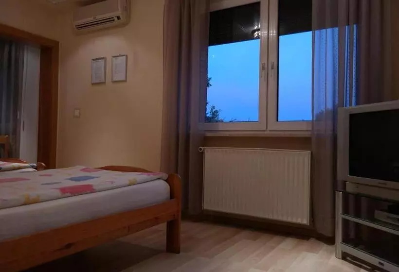 ホテル Villamirage