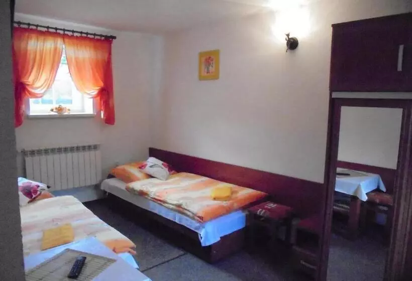 ペンション Agroturystyka Krysia Pilszcz