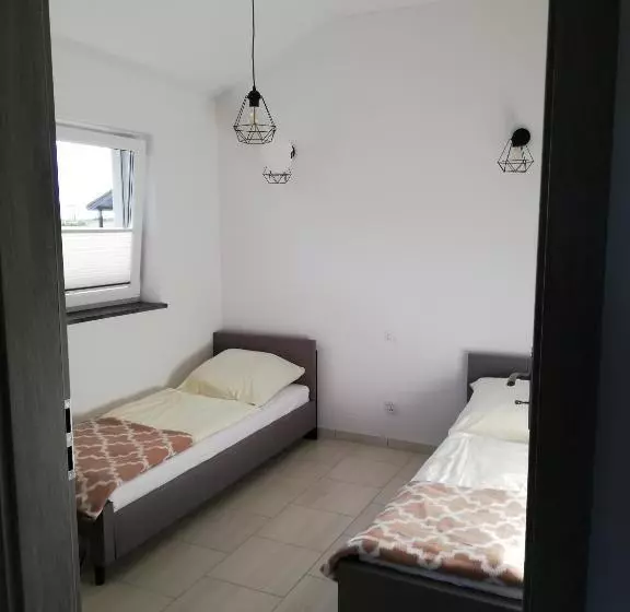 Majatalo Brydar With Sauna, Swimming Pool And Jacuzzi