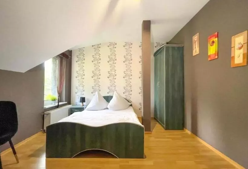 Majatalo Brydar With Sauna, Swimming Pool And Jacuzzi