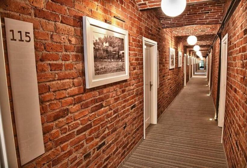 بنسيون Dwór Kolesin