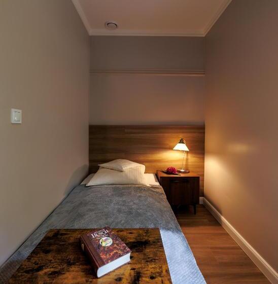 פנסיון Oasis Resort & Spa