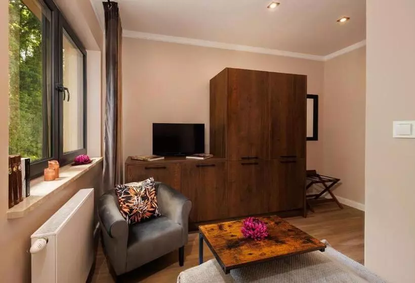 Majatalo Oasis Resort & Spa