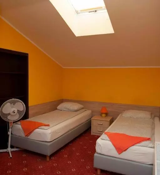 ペンション Pokoje I Apartamenty Pod Akacjami