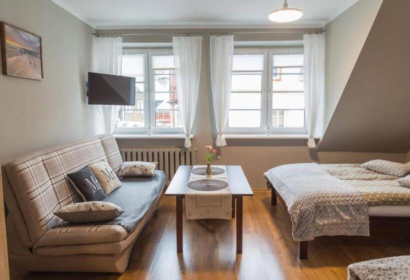 ペンション Willa Aksamit