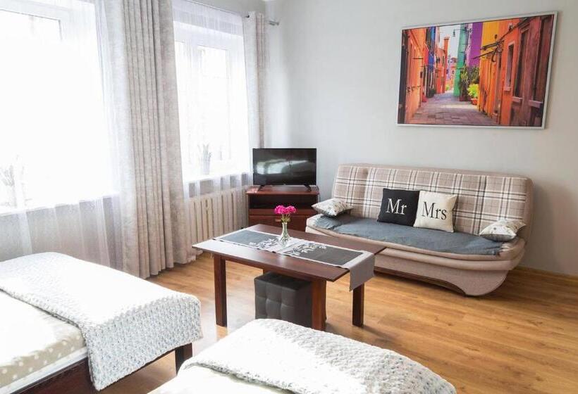 ペンション Willa Aksamit