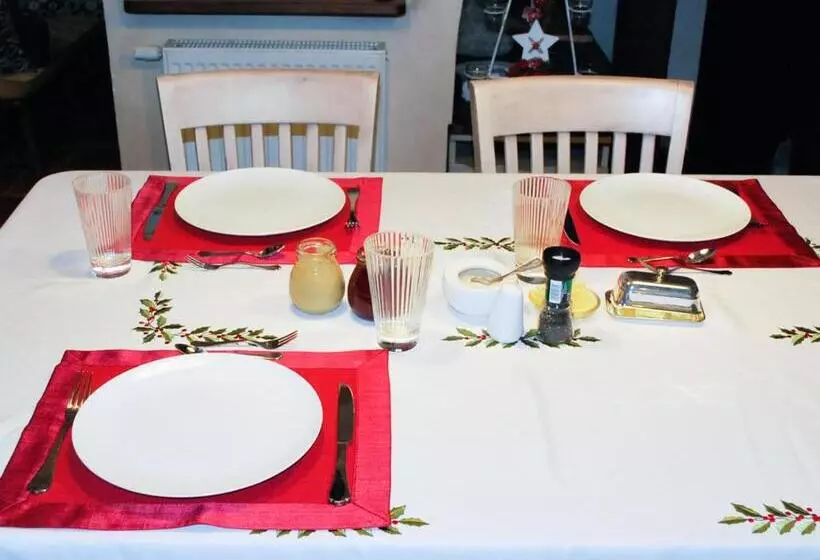 Majatalo Willa Ważka