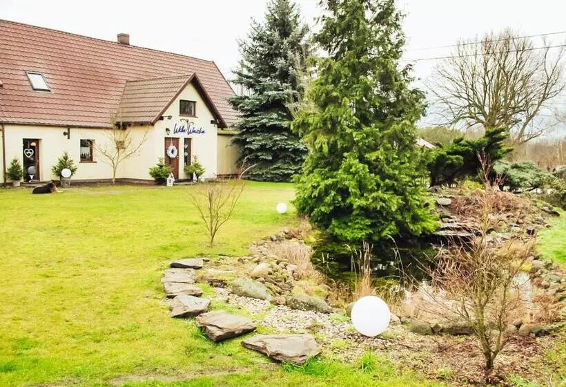 Majatalo Willa Ważka