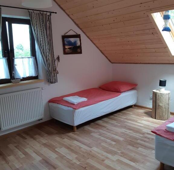 펜션 Zagroda Berezanka