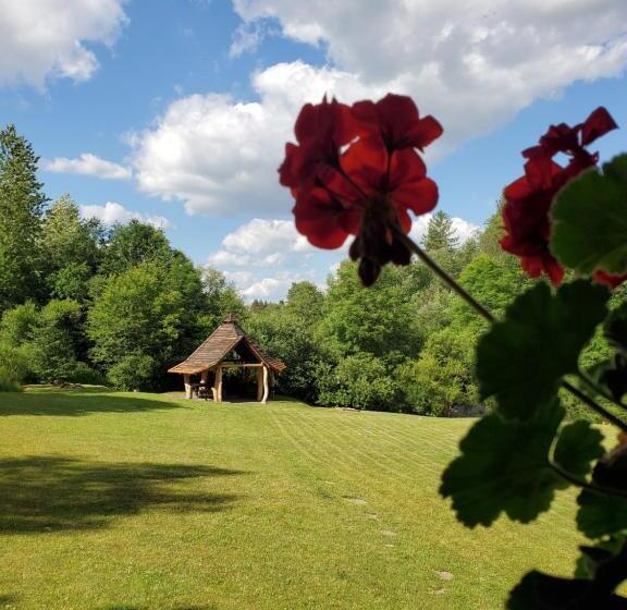 펜션 Zagroda Berezanka