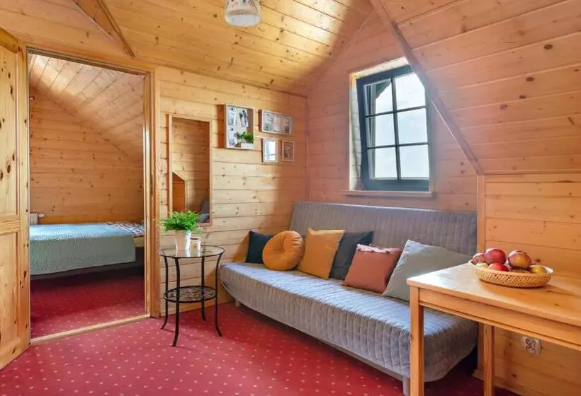 リゾートホテル Osrodek Wypoczynkowy Lesniczówka & Elias Spa