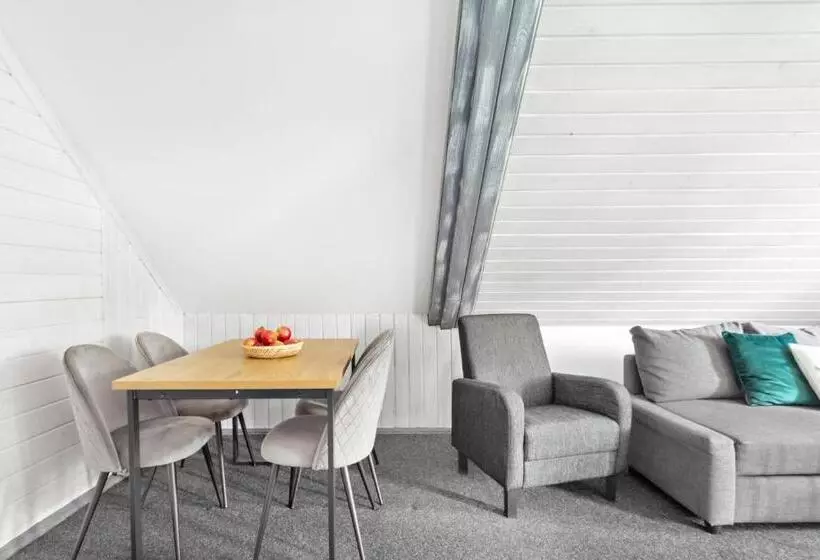 リゾートホテル Osrodek Wypoczynkowy Lesniczówka & Elias Spa