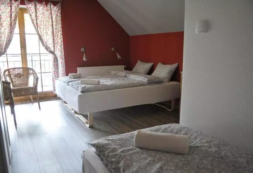 Aamiaismajoitus (B&B) Babie Lato Bed&breakfast