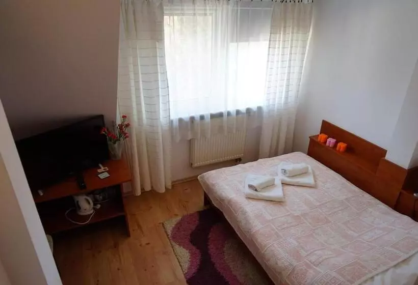 ベッドアンドブレックファースト Dom Gościnny 8 Km Od Suntago, Deepspot