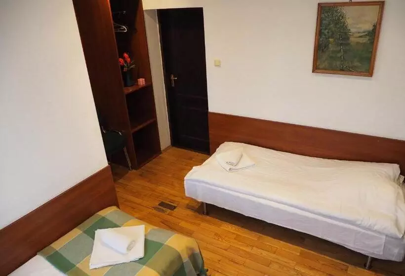 ベッドアンドブレックファースト Dom Gościnny 8 Km Od Suntago, Deepspot