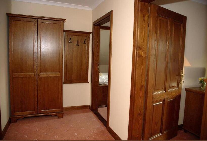 צימר Dwór Bieland