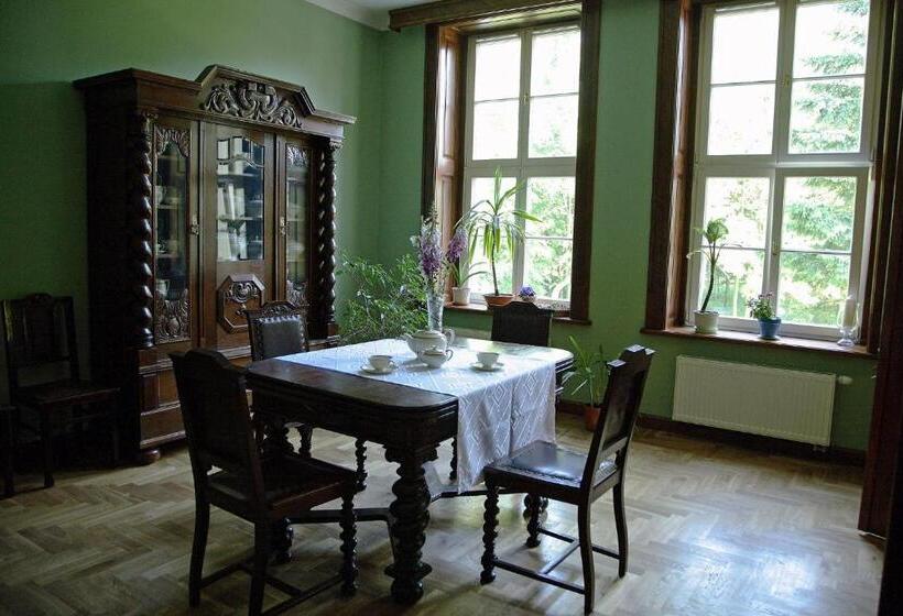 צימר Dwór Bieland