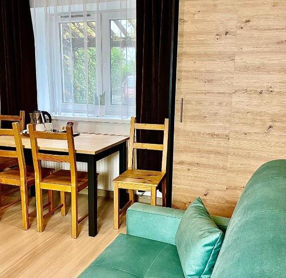 צימר Old Tree Home & Restaurant