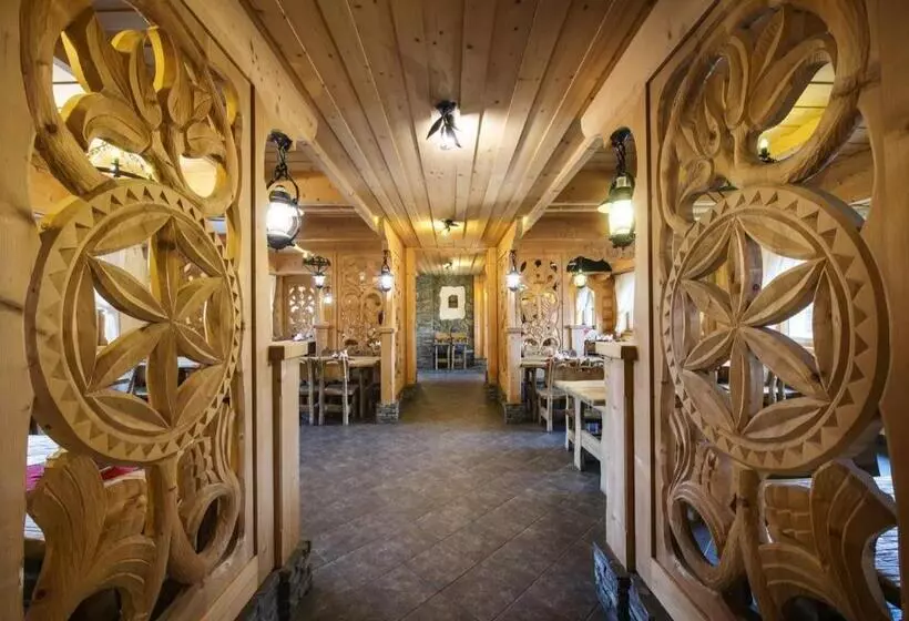 Aamiaismajoitus (B&B) Pensjonat Pod Kotelnicą