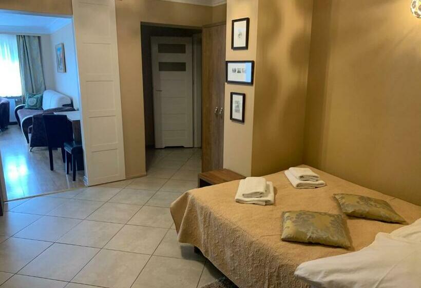 ベッドアンドブレックファースト Stratos