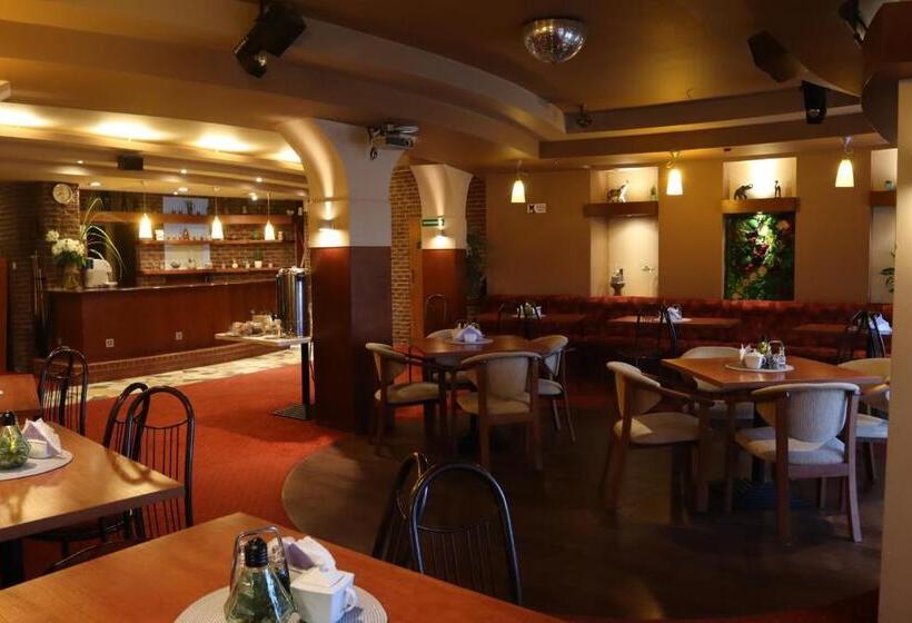 تختخواب و صبحانه Villa Gemini