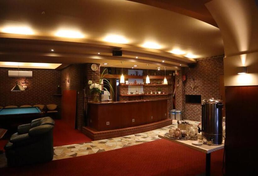 تختخواب و صبحانه Villa Gemini