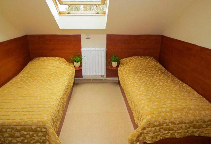 تختخواب و صبحانه Villa Gemini