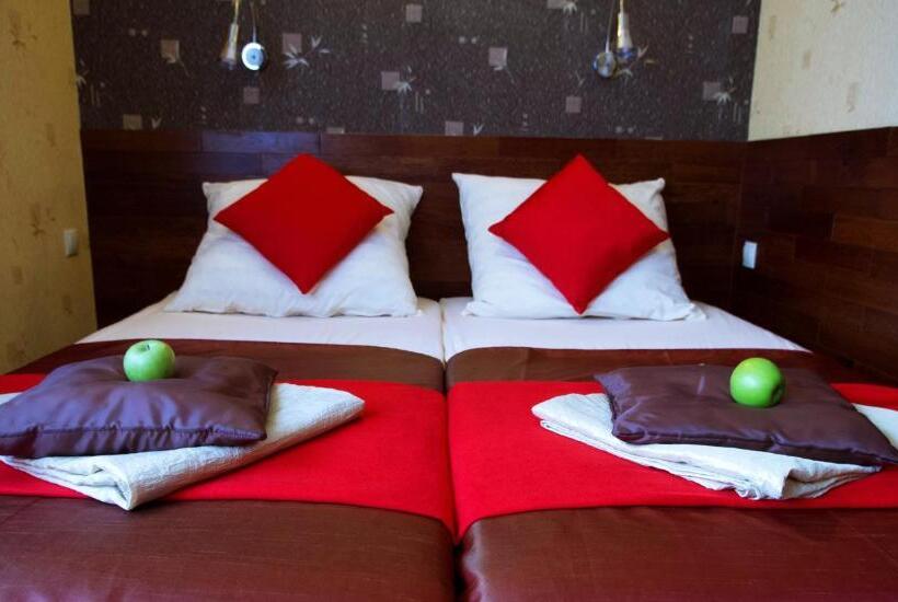 تختخواب و صبحانه Willa Magnolia