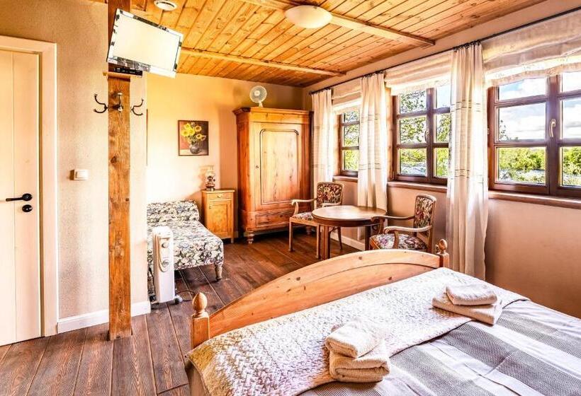 ベッドアンドブレックファースト Willa Szara Sowa