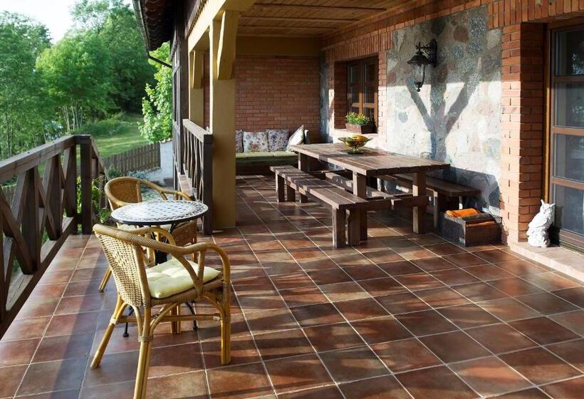 ベッドアンドブレックファースト Willa Szara Sowa