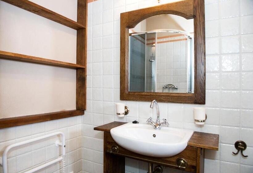 ベッドアンドブレックファースト Willa Szara Sowa