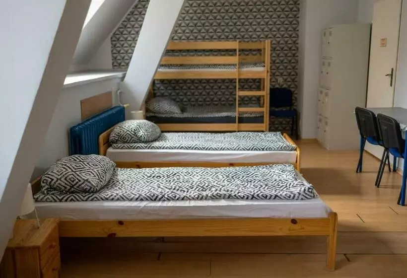 Hostel Universus