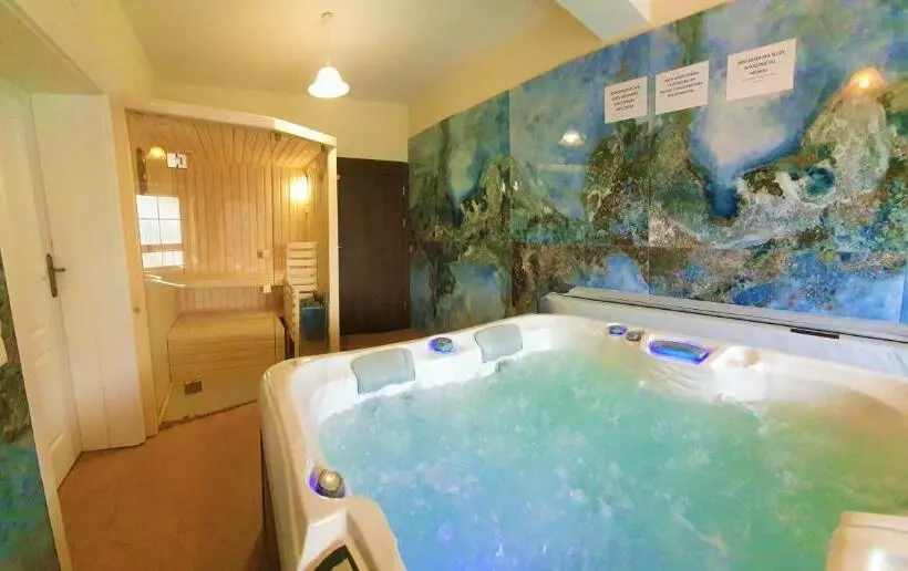 Hotelli Dwór Maria Antonina