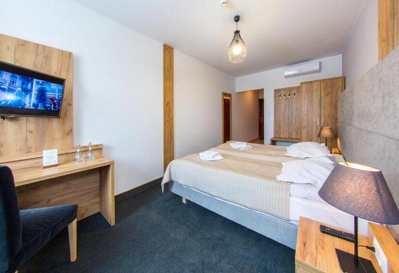 酒店 Nad Rabą   Bochnia