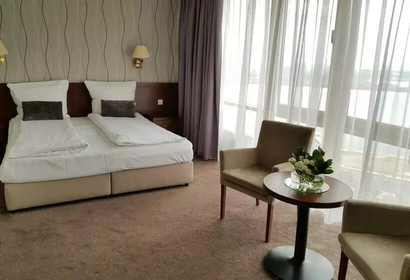 ホテル Starzyński