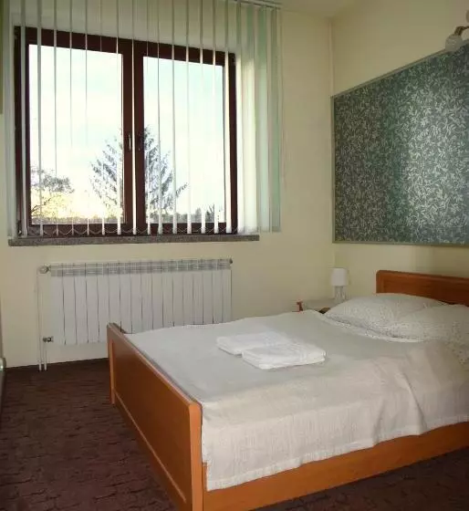 モーテル Zajazd Kwadrat