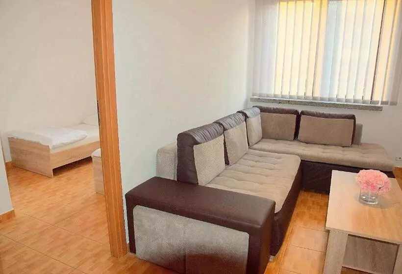 モーテル Zajazd Kwadrat