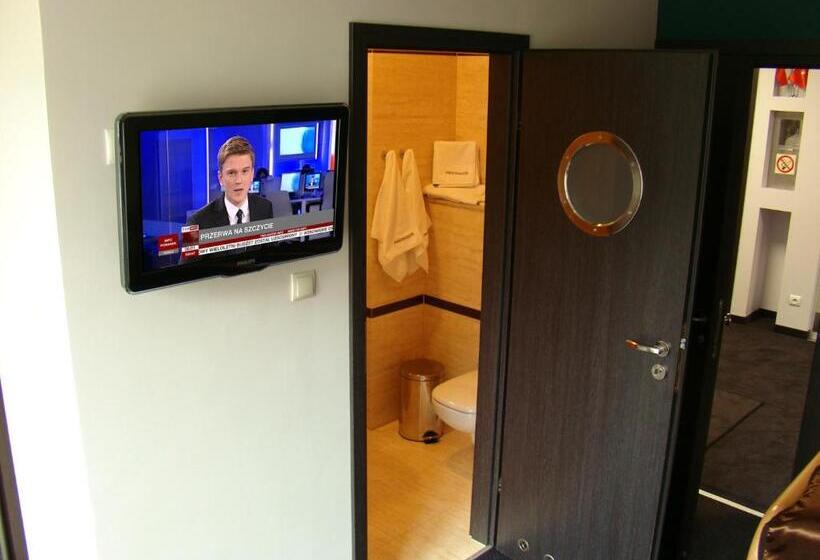 بنسيون Pentagos Centrum